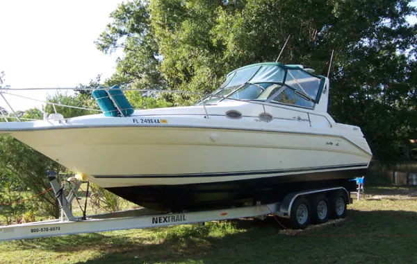 Slide: The Image of Sea Ray Sundancer 1996 - 0