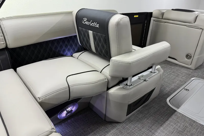 Slide: The Image of 2026 Barletta Lusso 25UA boat interior with luxurious seating and modern design. - 19