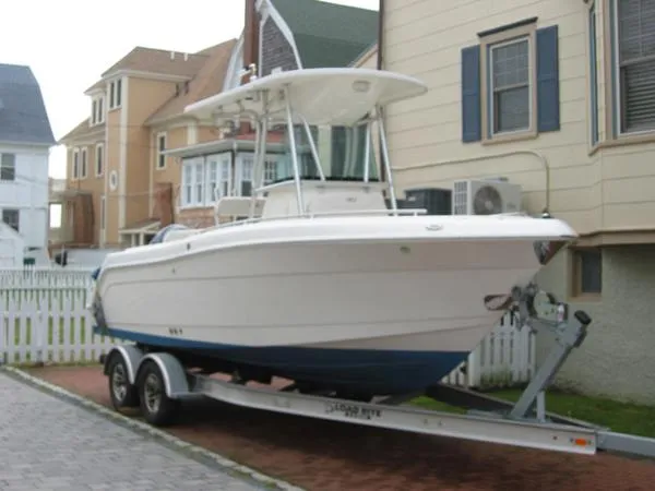 Slide: The Image of Robalo Center Console 2006 - 3