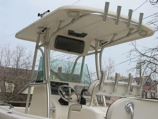 Slide: The Image of Robalo Center Console 2006 - 9