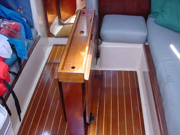 Slide: The Image of Canadian Sailcraft 36 1979 - 5