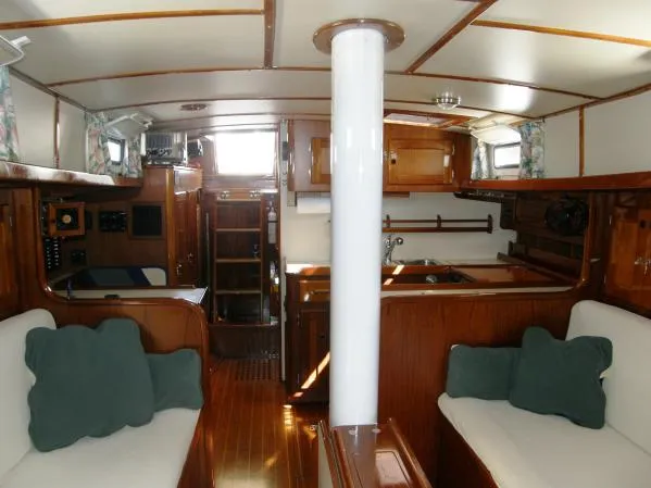 Slide: The Image of Valiant Cutter Rig 1991 - 4