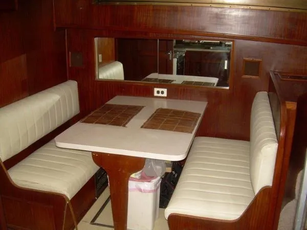Slide: The Image of Hatteras Flybridge 1979 - 5