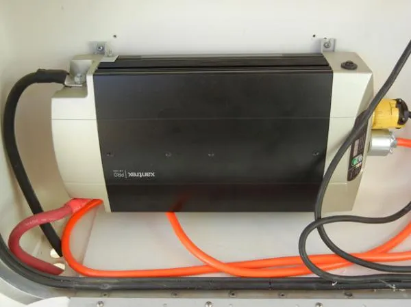 Slide: The Image of Maxum 2900 Express 2003 - 9