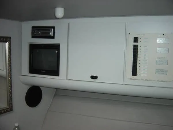 Slide: The Image of Mainship Open Express 1990 - 3