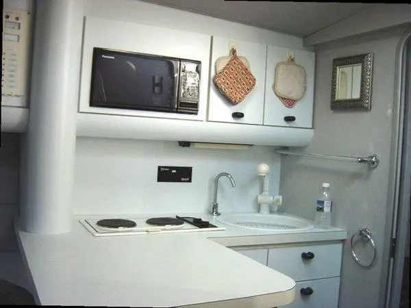 Slide: The Image of Mainship Open Express 1990 - 8