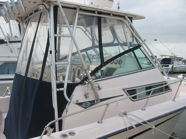 Slide: The Image of Grady White 272 Sport Fisherman 1998 - 7