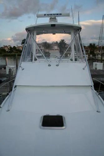 Slide: The Image of Tiara Flybridge 1986 - 10