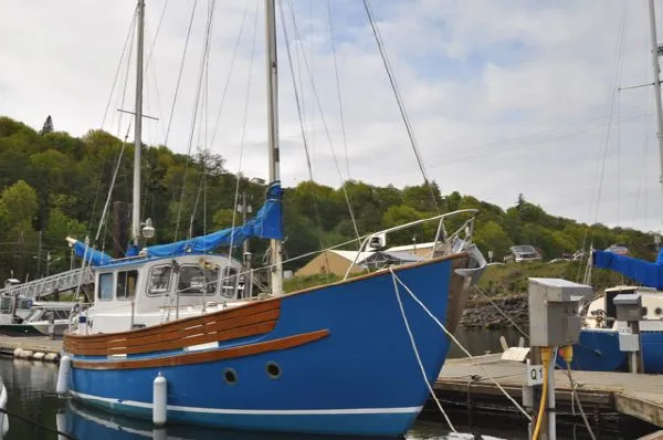 Slide: The Image of Fisher Pilothouse Motorsailer Ketch 1972 - 0