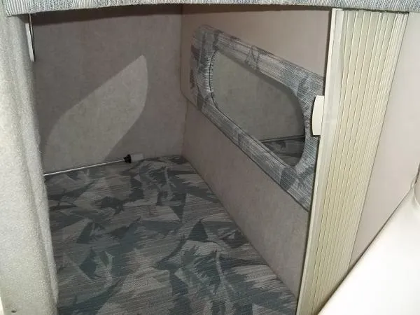 Slide: The Image of Sea Ray 250 Sundancer 1995 - 8