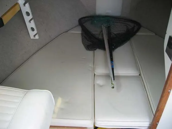 Slide: The Image of Parker Marine 2520 Sport Cabin 1999 - 1