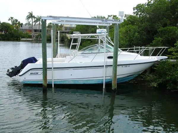 Slide: The Image of Boston Whaler Conquest 2001 - 0