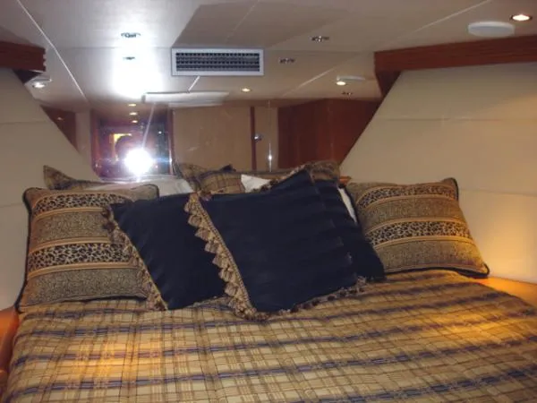 Slide: The Image of Hatteras 50 Convertible SF 2001 - 4