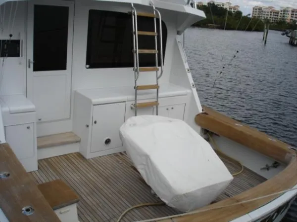 Slide: The Image of Hatteras 50 Convertible SF 2001 - 8