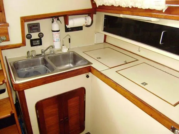Slide: The Image of Gulfstar 40 Center Cockpit 1982 - 4