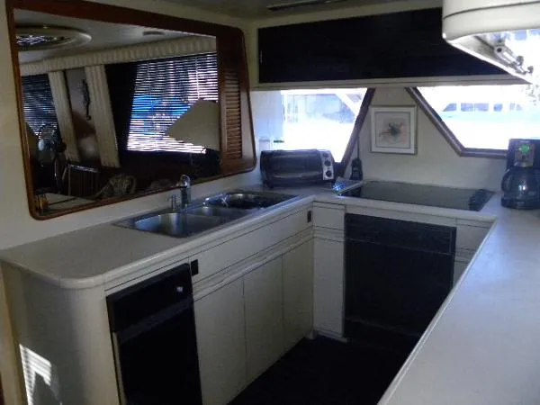 Slide: The Image of Viking Aft Cabin Motor Yacht 1988 - 6