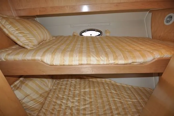 Slide: The Image of Navigator Flybridge Pilothouse 1999 - 10