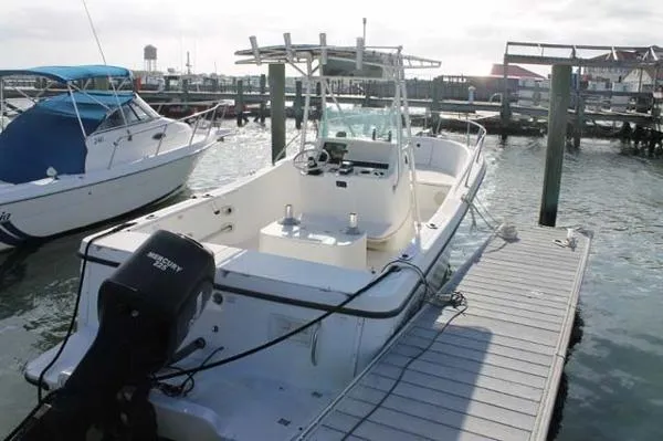 Slide: The Image of Bayliner Trophy 2503 CC 1996 - 7
