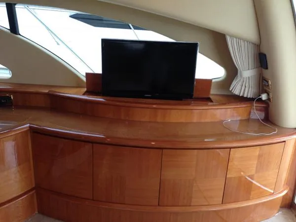 Slide: The Image of Azimut 62 Flybridge 2005 - 2