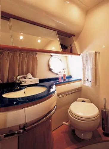 Slide: The Image of Azimut 62 Flybridge 2005 - 5