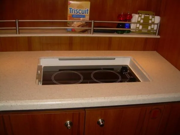 Slide: The Image of Tiara *4300 Sovran* 2008 - 7