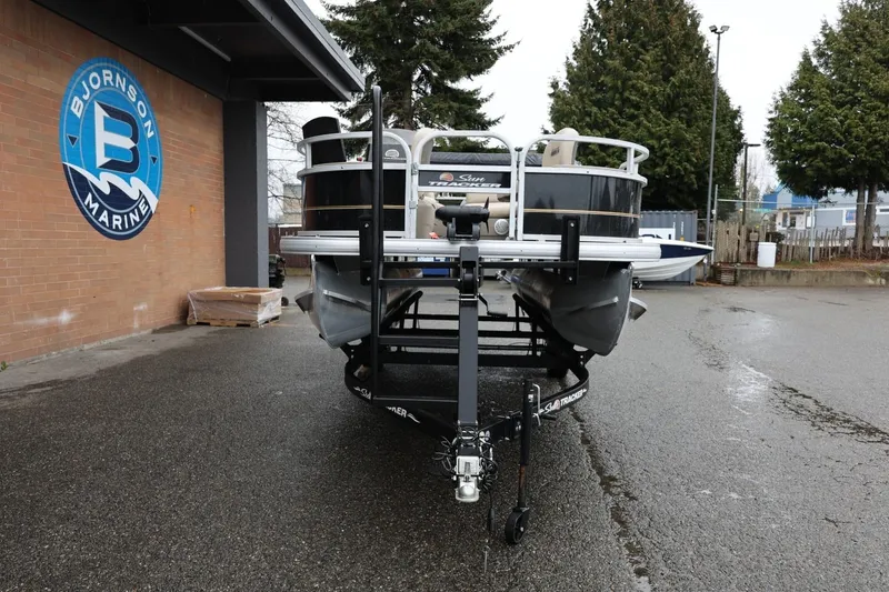Slide: The Image of 2022 Sun Tracker Bass Buggy 18 DLX pontoon boat at Bjornson Marine dealership. - 3