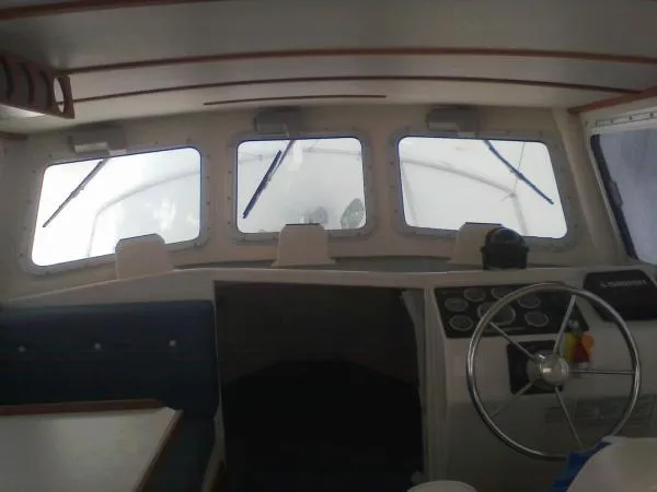 Slide: The Image of Sea Sport 2400 Explorer 2005 - 3