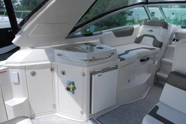 Slide: The Image of Monterey 280 Sports Cruiser 2012 - 7