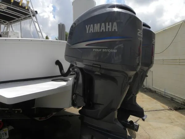 Slide: The Image of Deno Sportfish Offshore 1996 - 5
