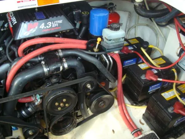 Slide: The Image of Chaparral 280 SIGNATURE 2002 - 11