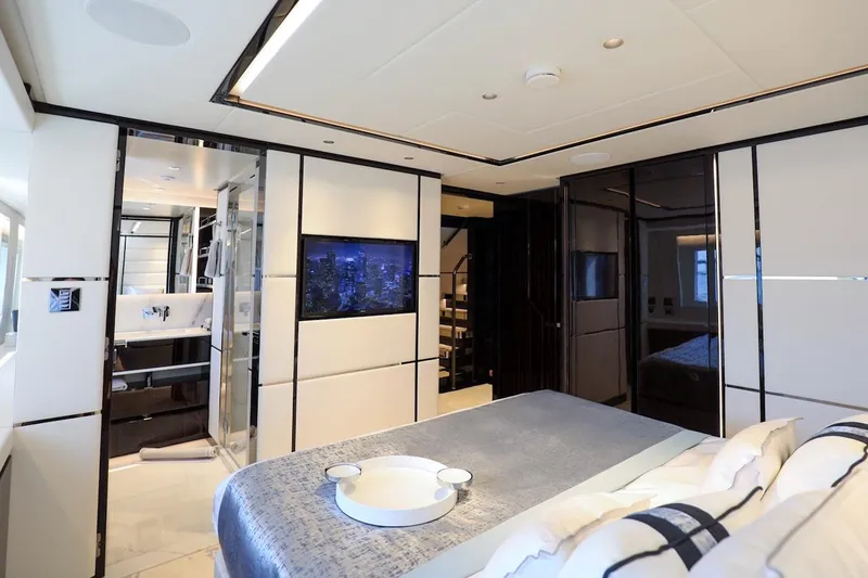 Slide: The Image of Majesty 120 2025 - 54