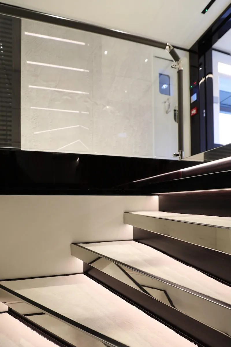 Slide: The Image of Majesty 120 2025 - 62