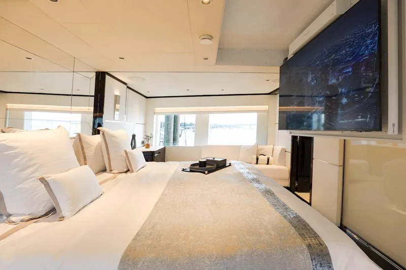 Slide: The Image of Majesty 120 2025 - 69