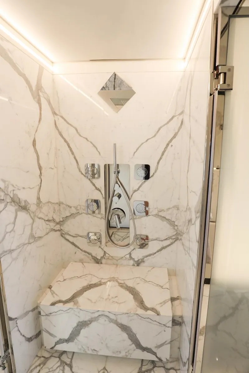 Slide: The Image of Majesty 120 2025 - 74