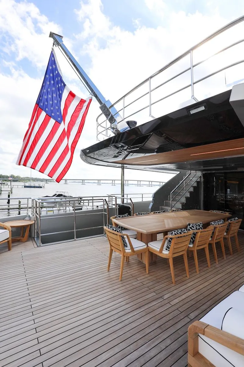 Slide: The Image of Majesty 120 2025 - 80