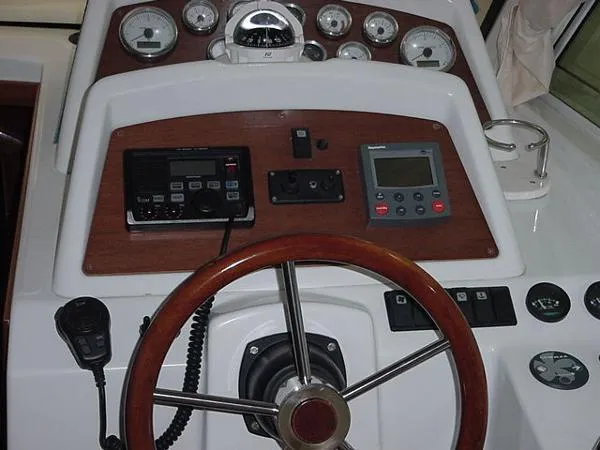 Slide: The Image of Beneteau Antares 9.8 2004 - 8