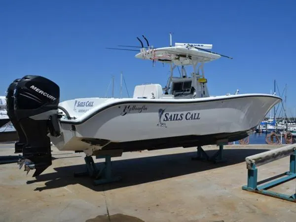 Slide: The Image of Yellowfin 34 Center Console 2007 - 0