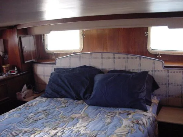Slide: The Image of Hatteras Motor Yacht 1978 - 6