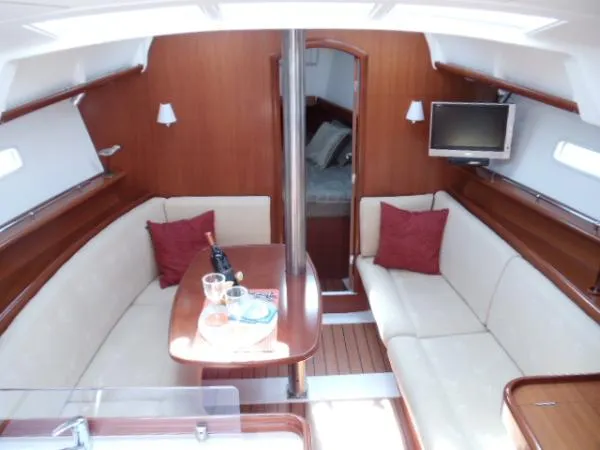 Slide: The Image of Beneteau 373 2007 - 3