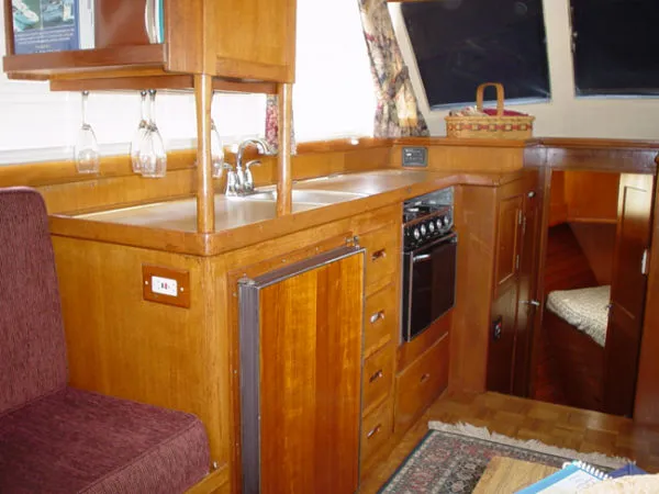 Slide: The Image of Island Gypsy 32 Sedan 1982 - 7