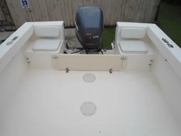 Slide: The Image of Parker Marine 2110 WA 1998 - 10