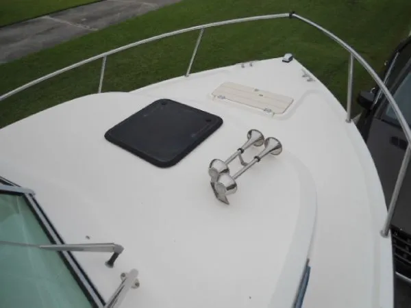 Slide: The Image of Parker Marine 2110 WA 1998 - 5