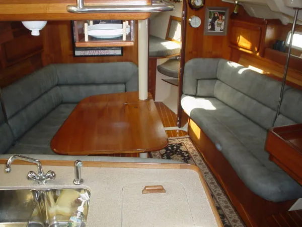 Slide: The Image of Hunter Legend 40.5 - REPOWERED 1996 - 3