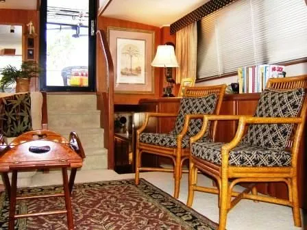 Slide: The Image of Californian Double Cabin Motor Yacht 1990 - 3