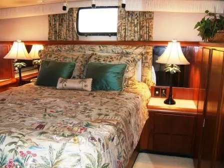Slide: The Image of Californian Double Cabin Motor Yacht 1990 - 8