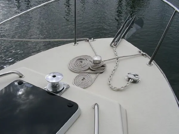 Slide: The Image of Rosborough RF246 Pilothouse 2002 - 3