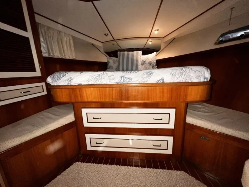 Slide: The Image of Hi-Star 48 Sundeck 1989 - 41