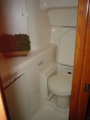 Slide: The Image of Sea Ray 420 Aft Cabin 1999 - 8