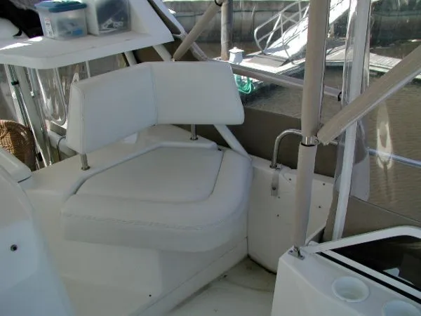 Slide: The Image of Silverton 352 Motor Yacht 1999 - 9