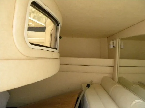 Slide: The Image of Sea Ray 27 Sundancer 2001 - 4